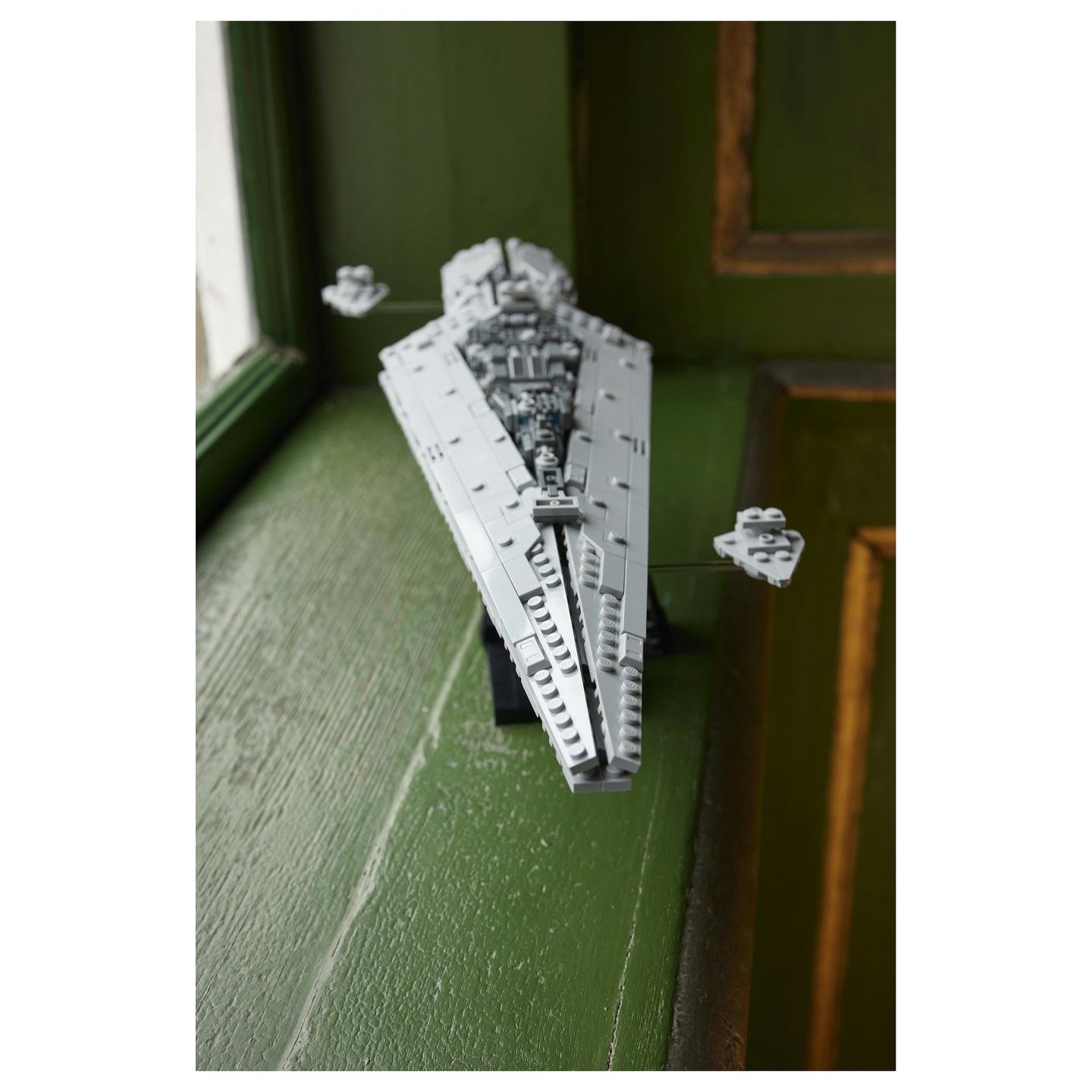LEGO Star Wars Executor Super Star Destroyer - 29