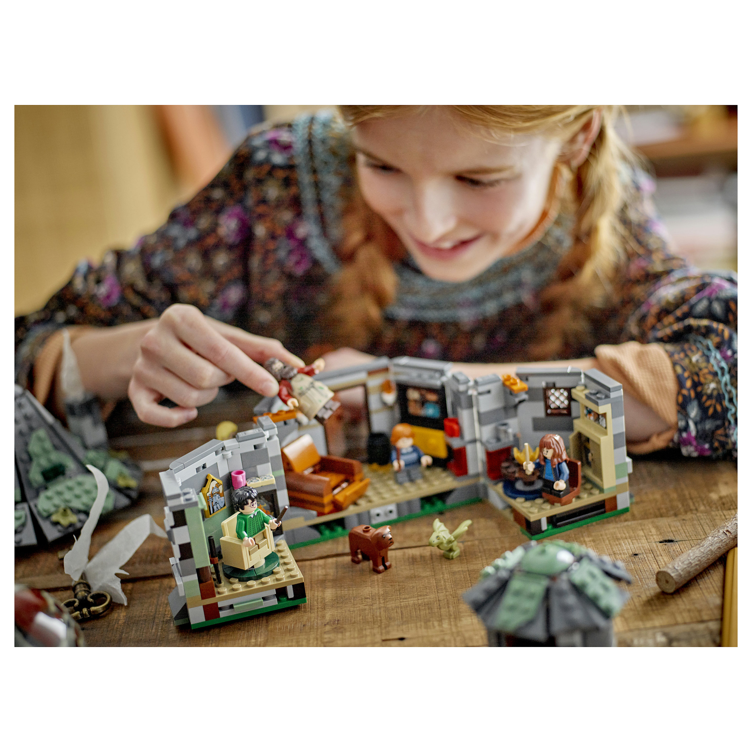 Lodër LEGO Harry Potter - Strofa e Hagrid - 4