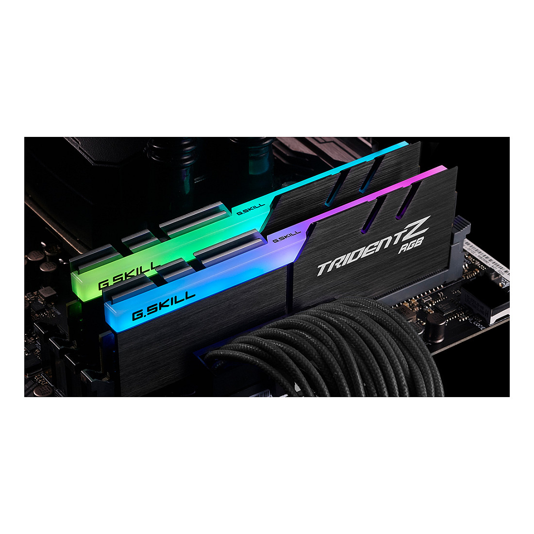RAM Memorie DDR4 32GB / 3600MHz / CL16 / G.Skill / Trident Z RGB / 32GTZRC - 5