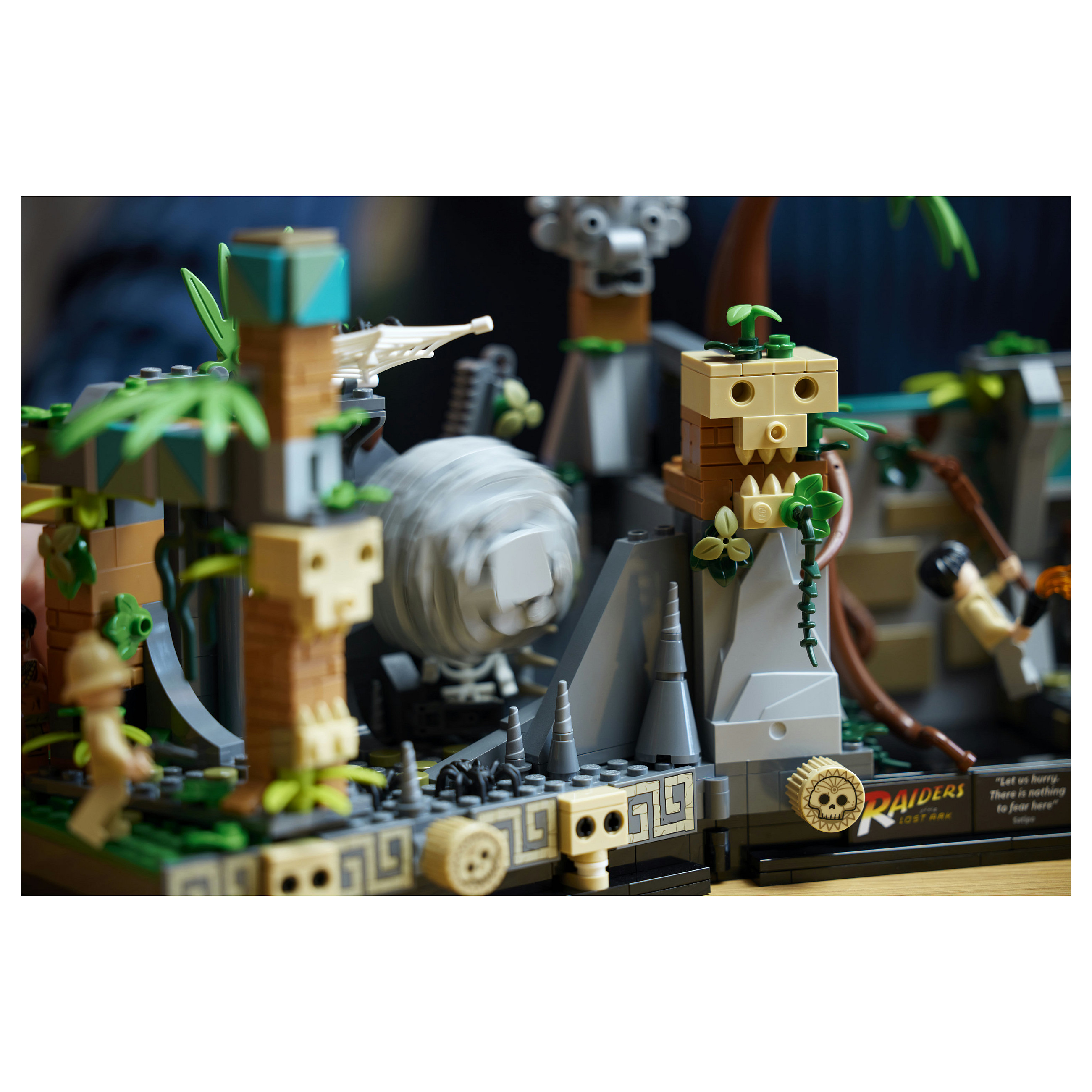 LEGO 77015 Indiana Jones Temple of the Golden Idol - 29