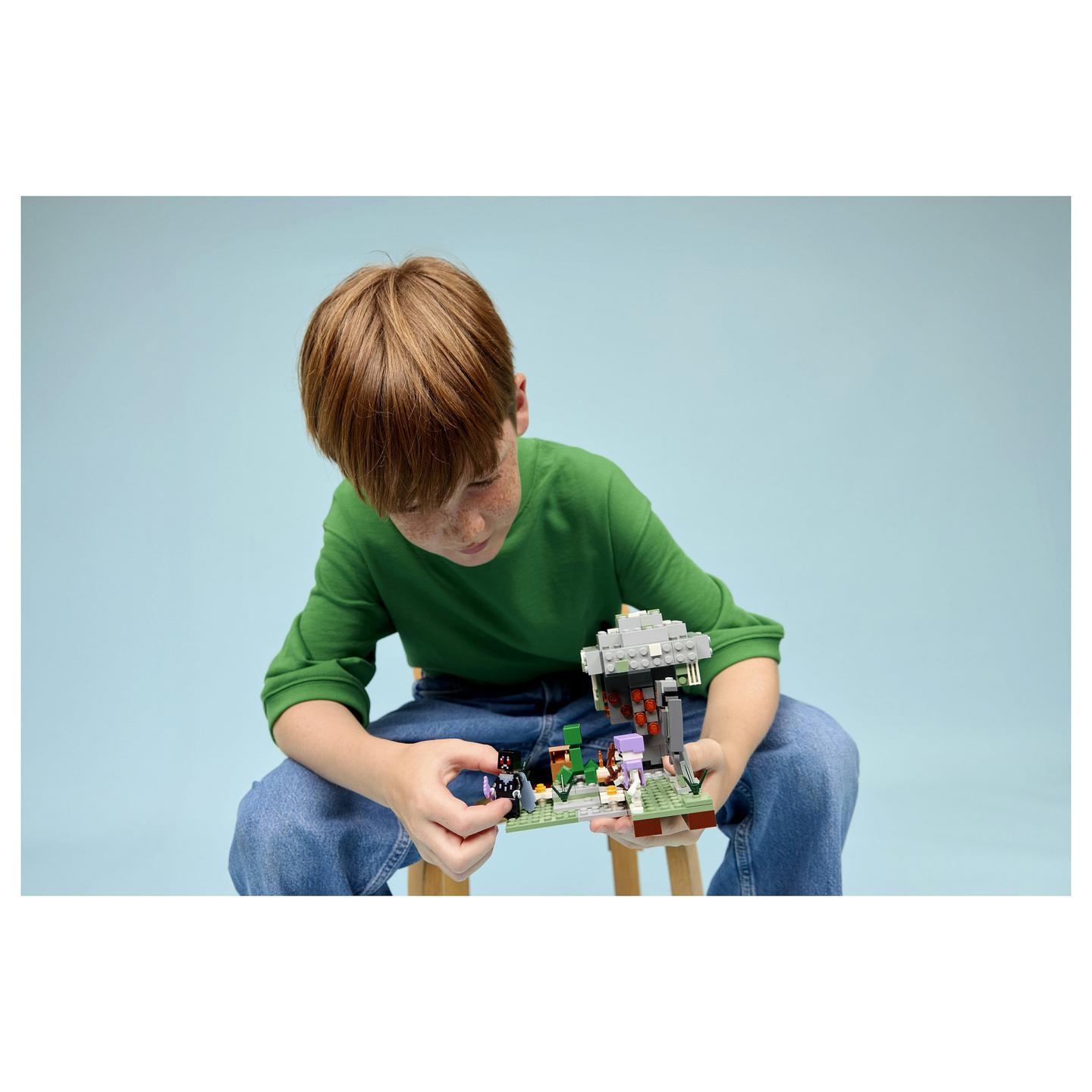 LEGO Minecraft 21586 building toy - 6