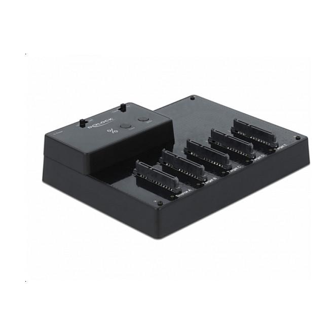 Docking station DeLOCK 64098, për 5x HDD/SSD SATA 2,5", USB 5 Gbit/s, klonim 1 me 4 - Zezë
