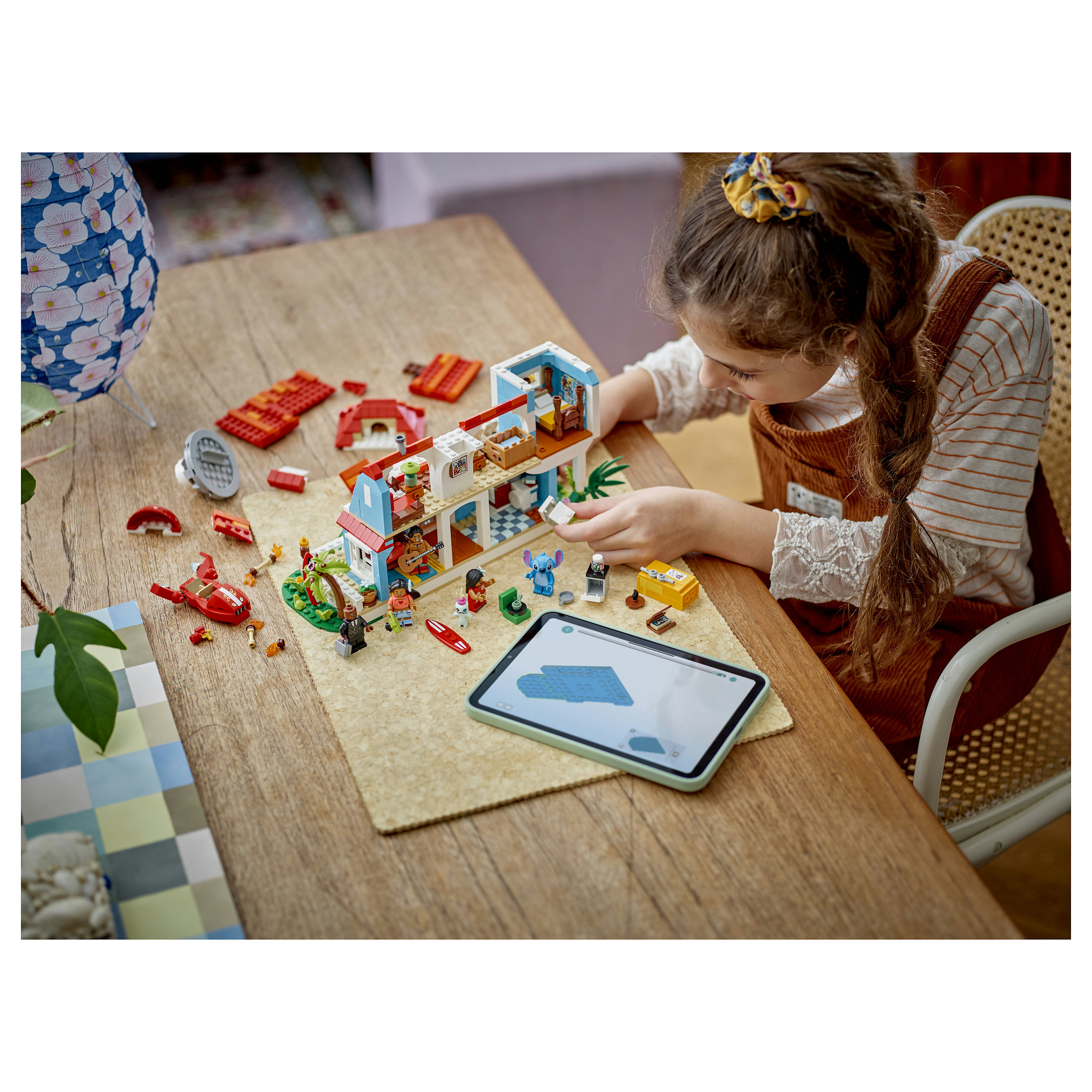 LEGO Disney Classic The Beach House from "Lilo & Stitch" 43268 - 12