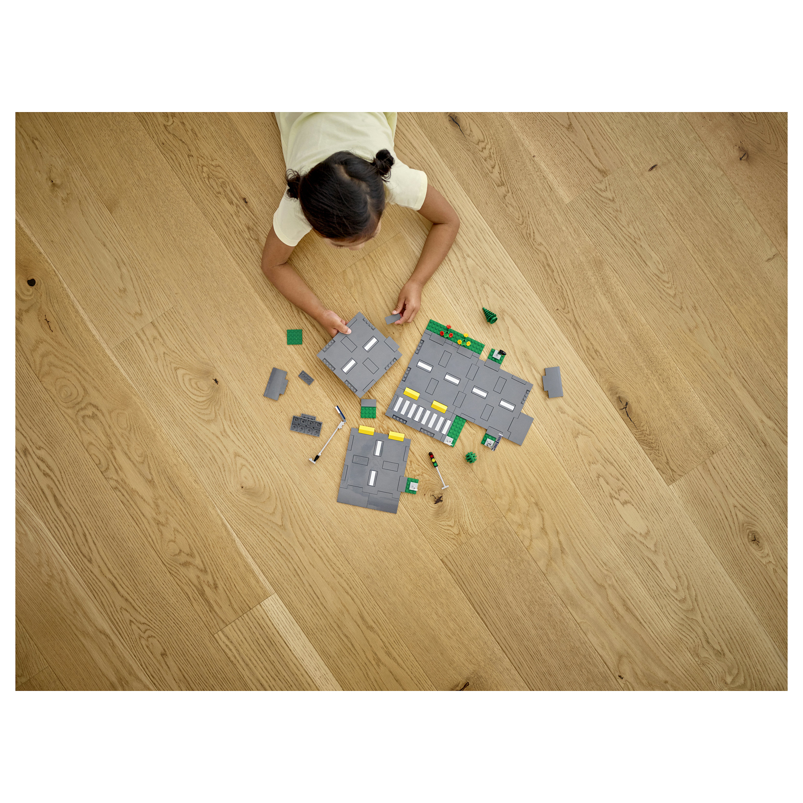 LEGO City 60304 – Road Intersection with Traffic Lights - 15