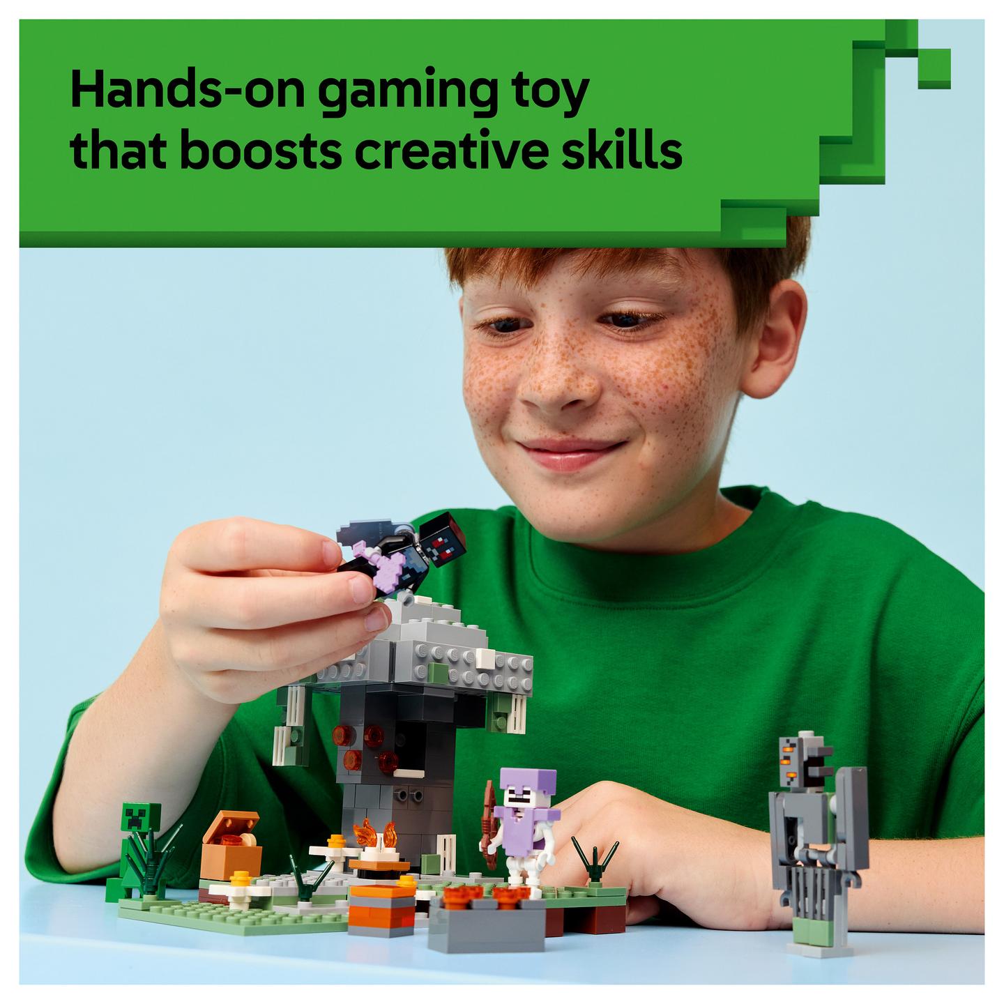 LEGO Minecraft 21586 building toy - 28