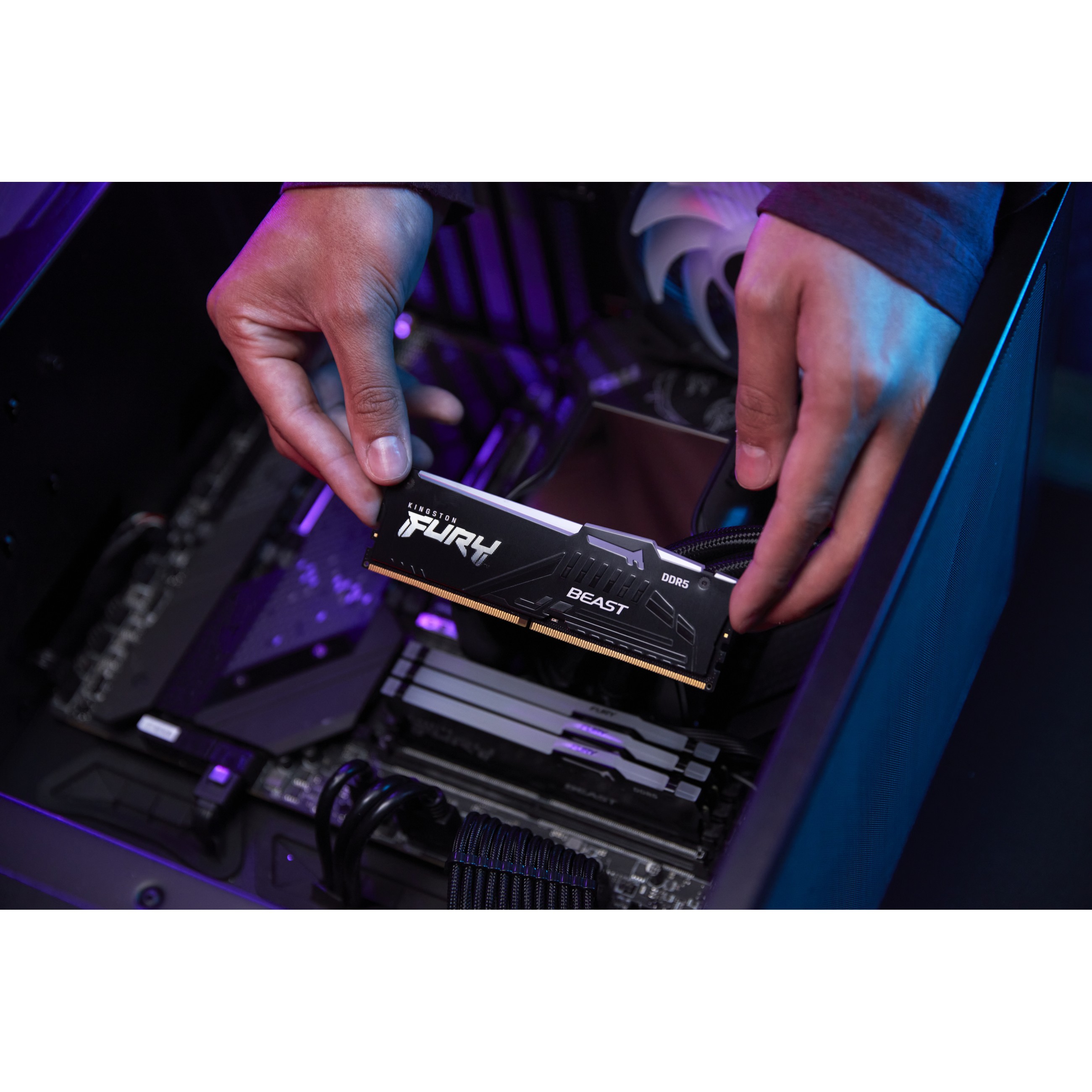 RAM Memorie DDR5 Kingston FURY Beast RGB / 32GB / DIMM / 6000MHz / CL36 / 288-pin - Zezë - 13