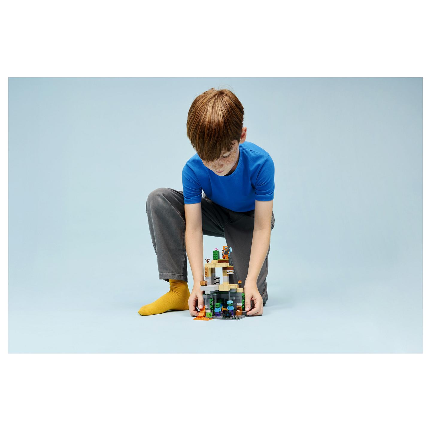LEGO Minecraft 21587 building toy - 4