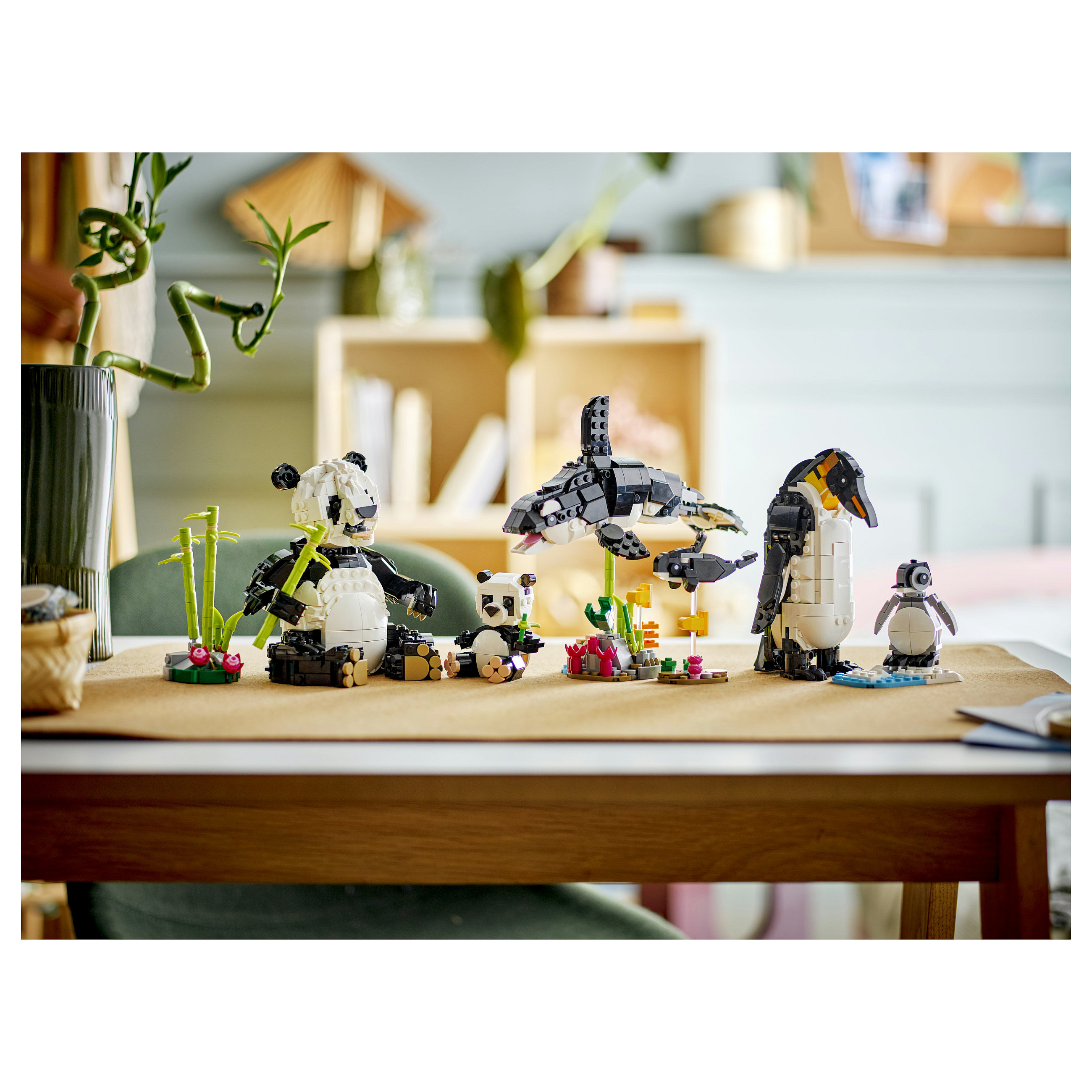 LEGO Creator Wild Animals: Panda family 31165 - 14