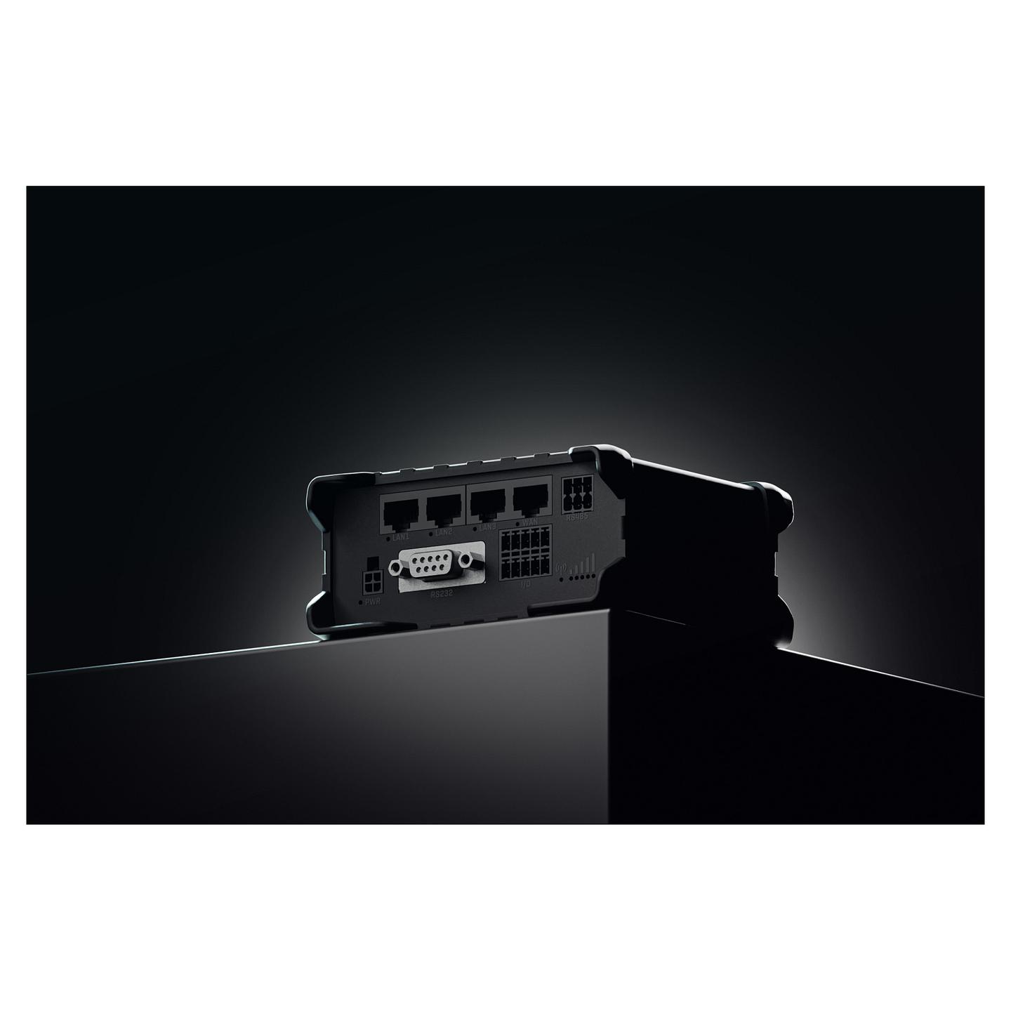 Ruter Industrial Teltonika RUT956, 4G LTE Cat 4, Wi-Fi 4, Dual SIM + eSIM, 1× WAN + 3× LAN 10/100Mbps, GNSS, RS232 + RS485 - Zezë - 7