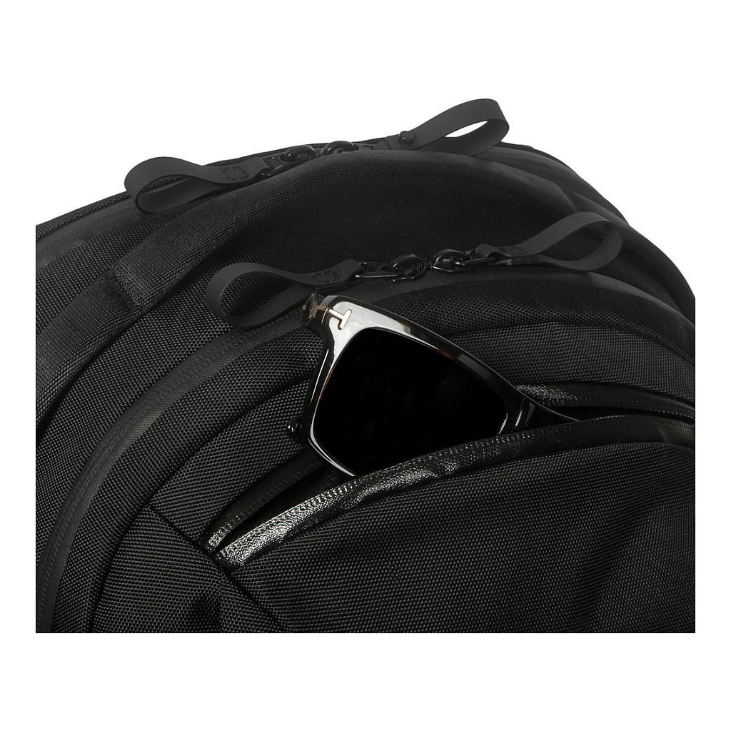Çantë për Laptop Targus HYPER HyperPack HP21PBKGL, deri 16", 21L, 1200D RPET, 3 Ndarje, Rrip për Valixhe - Zezë - 17