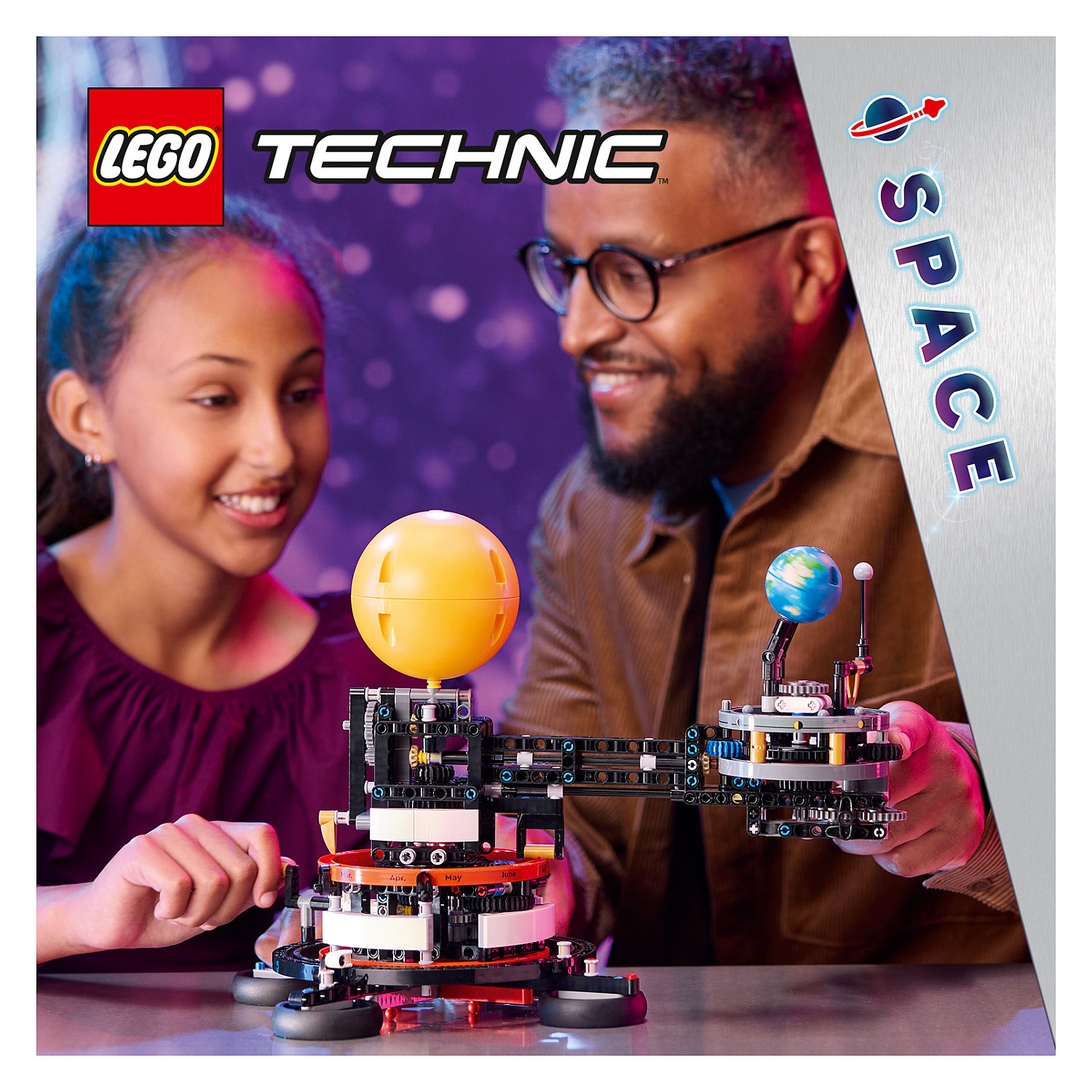 LEGO 42179 Technic Planet Earth and Moon in Orbit - 26
