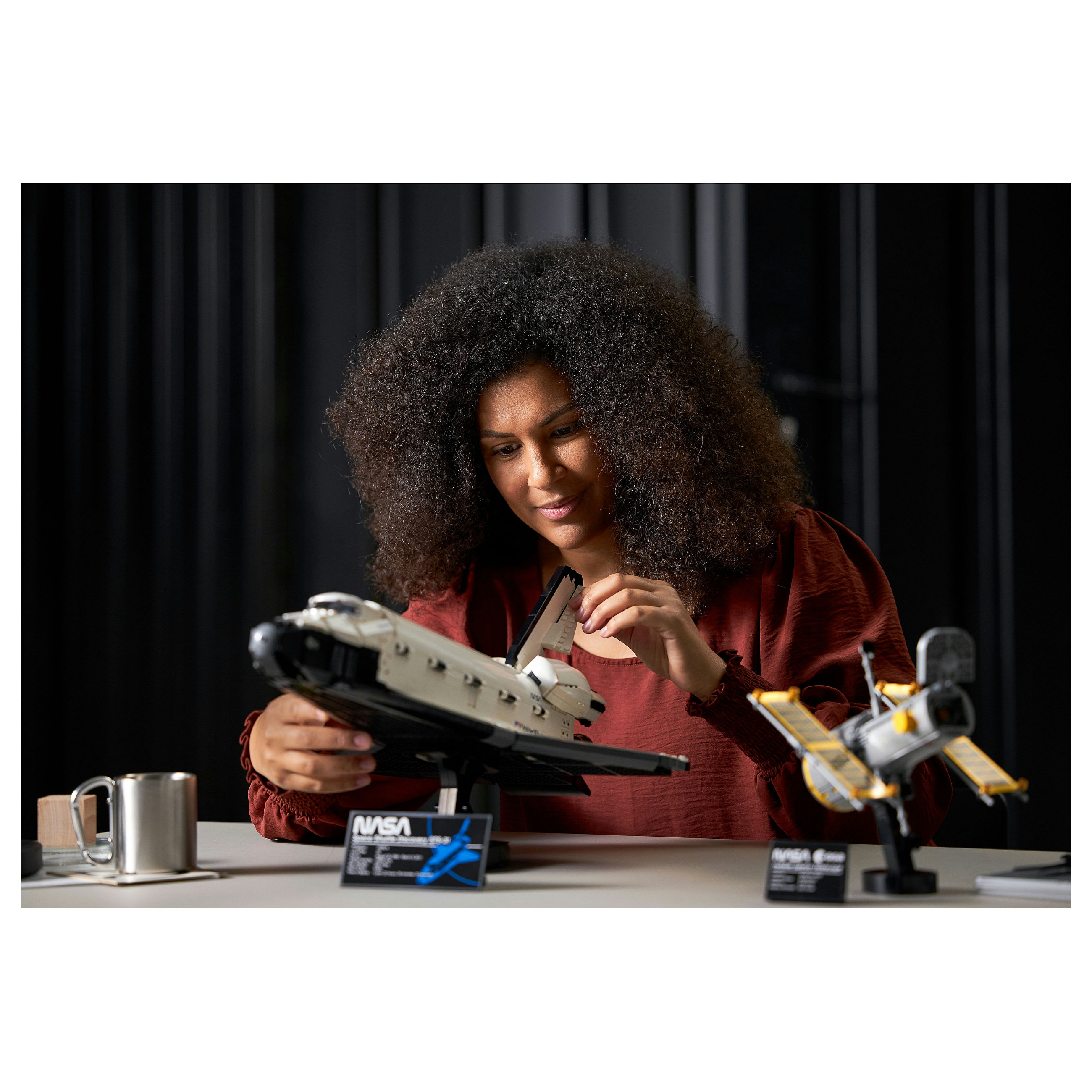 Lego Creator Expert NASA Space Shuttle Discovery - 15