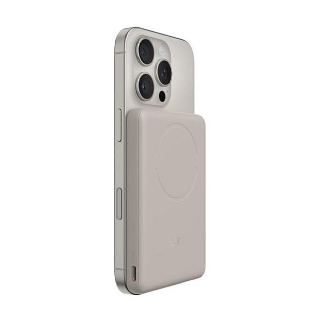 Powerbank Belkin BoostCharge Slim Magnetic / 5000mAh / Wireless 7.5W / USB-C 15W / MagSafe - Kafe