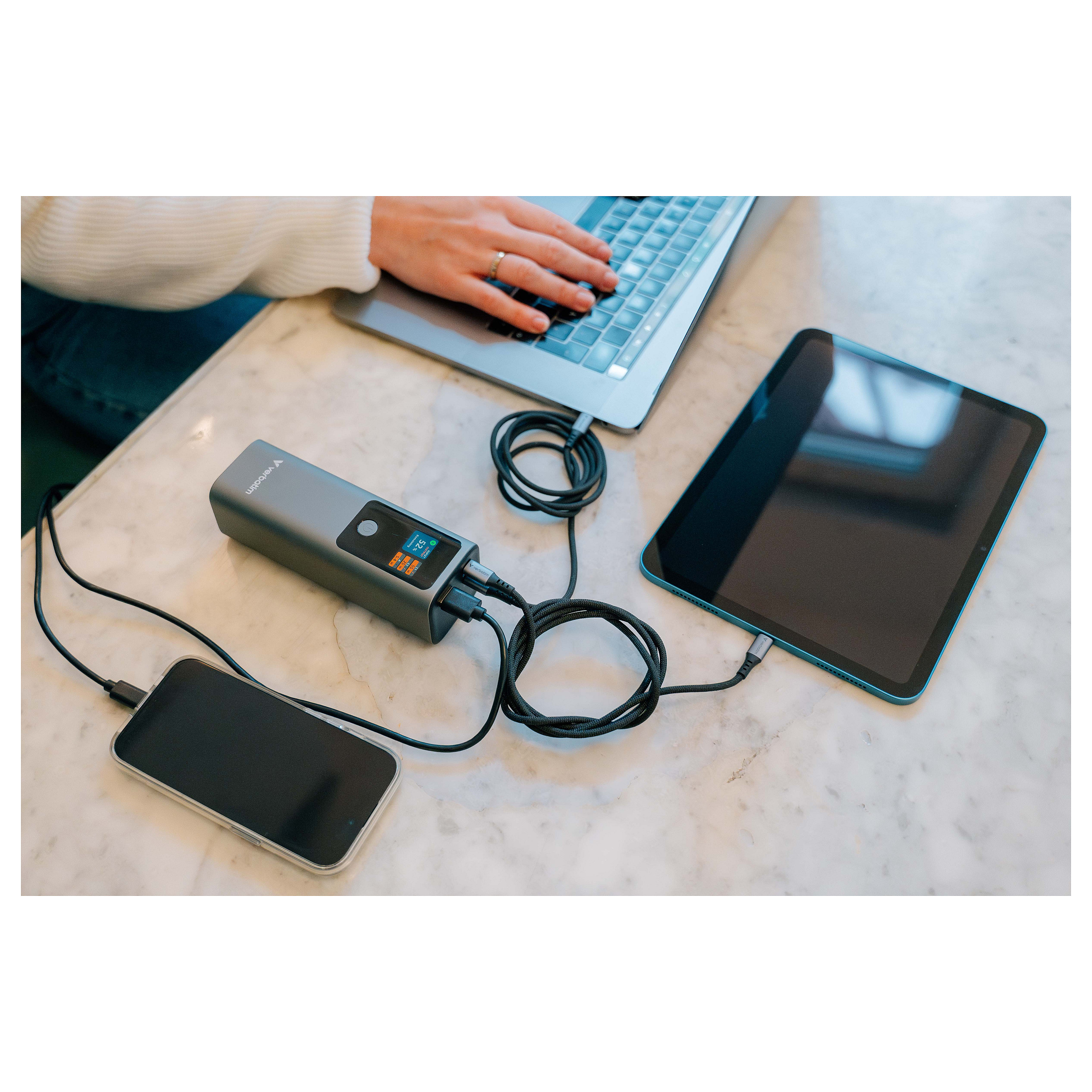 Verbatim Charge ‘n’ Go 27000mAh Powerbank Grey USB-C PD 140W Fast Charging Portable Power Bank Laptop Phone Charger TFT Display - 12