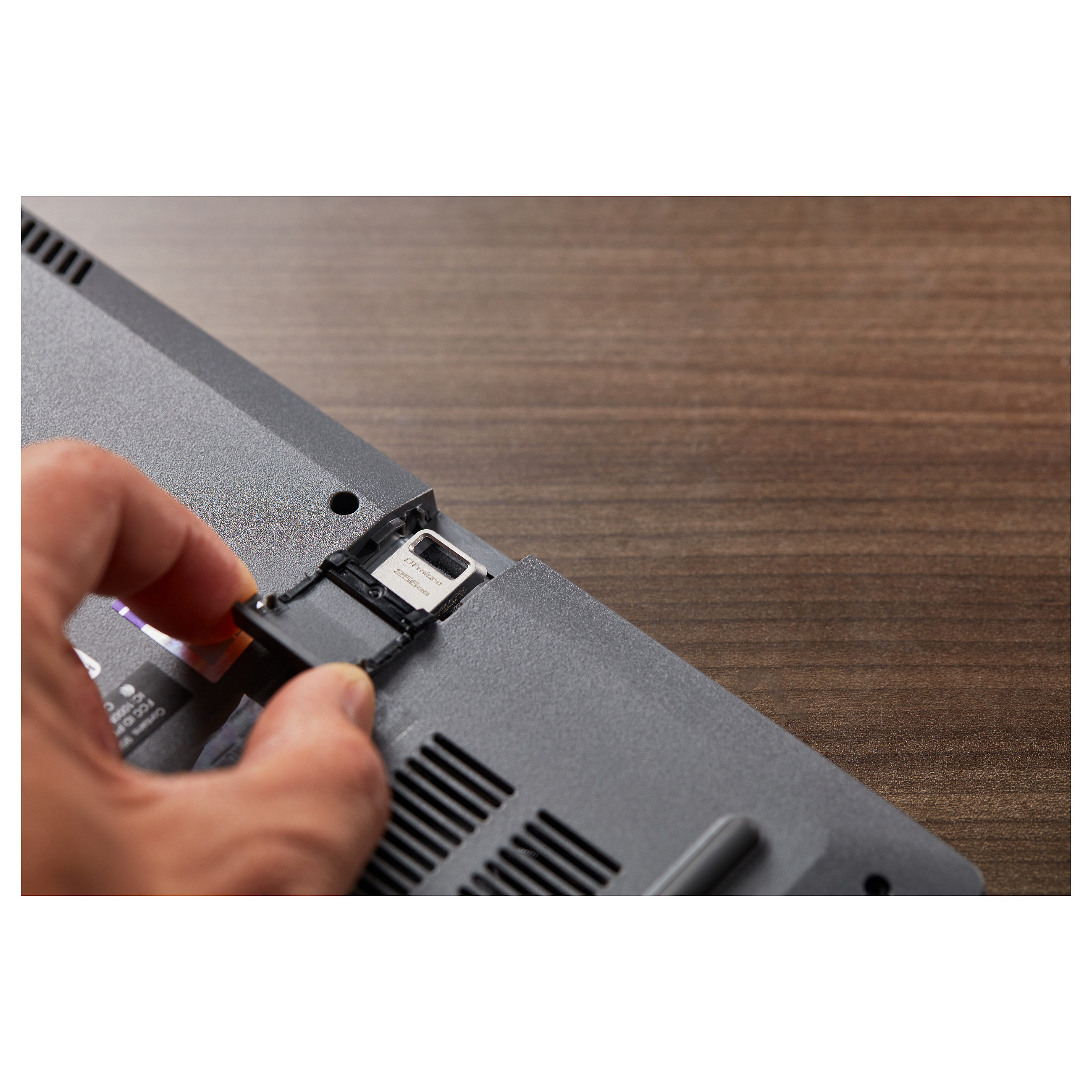 USB STICK 256GB USB 3.2 Kingston DataTraveler Micro - 8