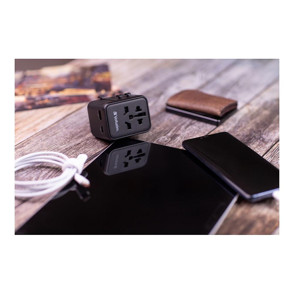 Adapter Verbatim 49544, Universal Udhëtimi, USB-C PD 20W, USB-A QC 3.0 18W, 100–250V - Zezë - 16