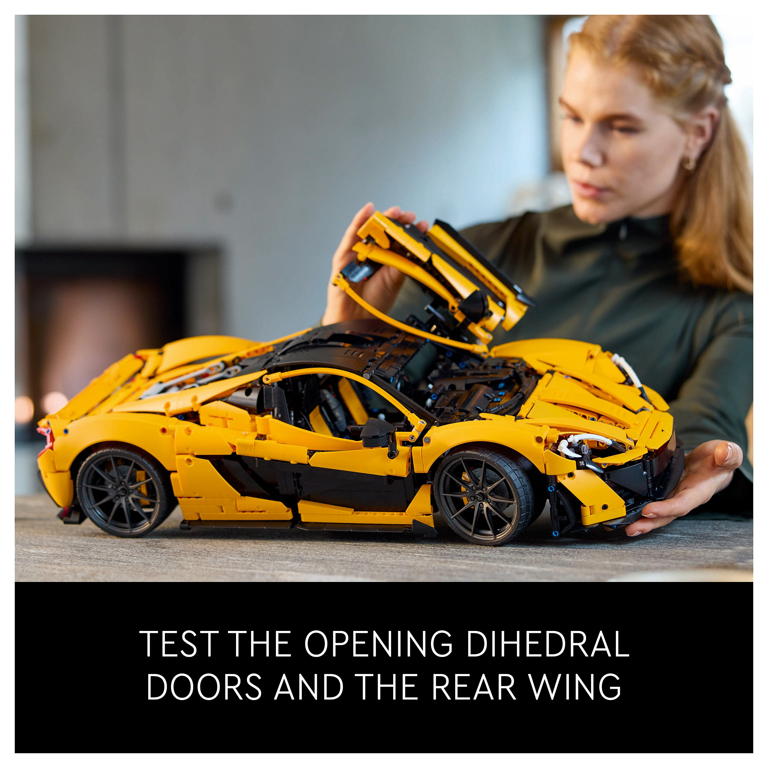 LEGO Technic McLaren P1 - 38