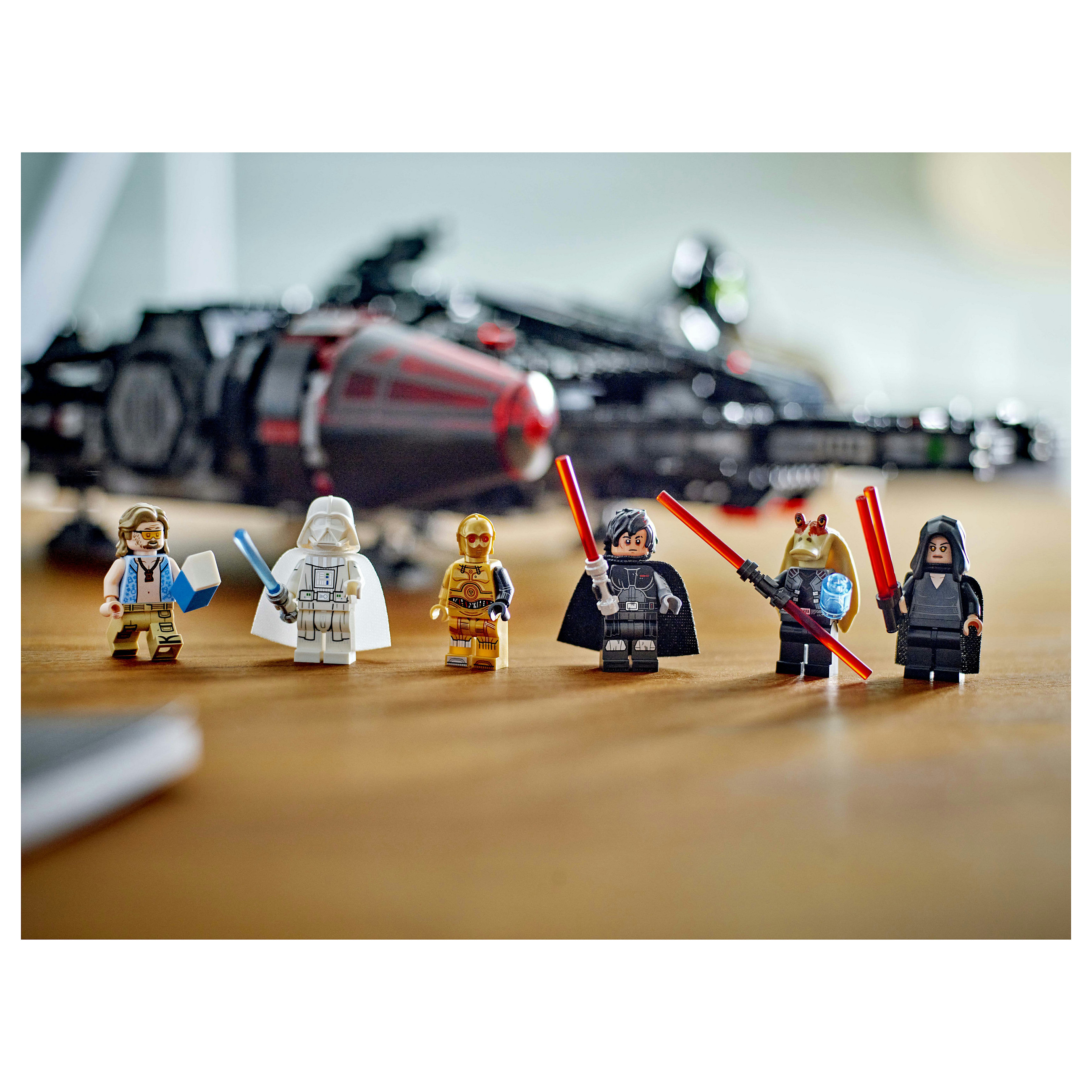 LEGO Star Wars Dunkler Millennium Falke 75389 - 22