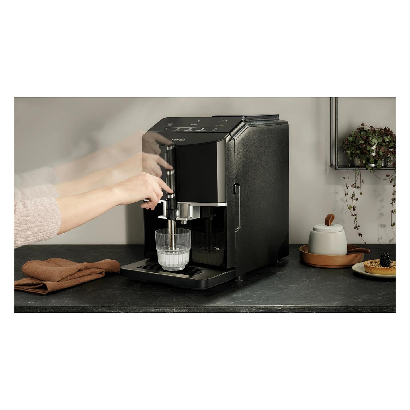 Aparat për Kafe Siemens EQ.300 TF301E19, 1300 W, 15 bar, Rezervuar 1.4 L, Mulli Qeramik – Zezë - 3