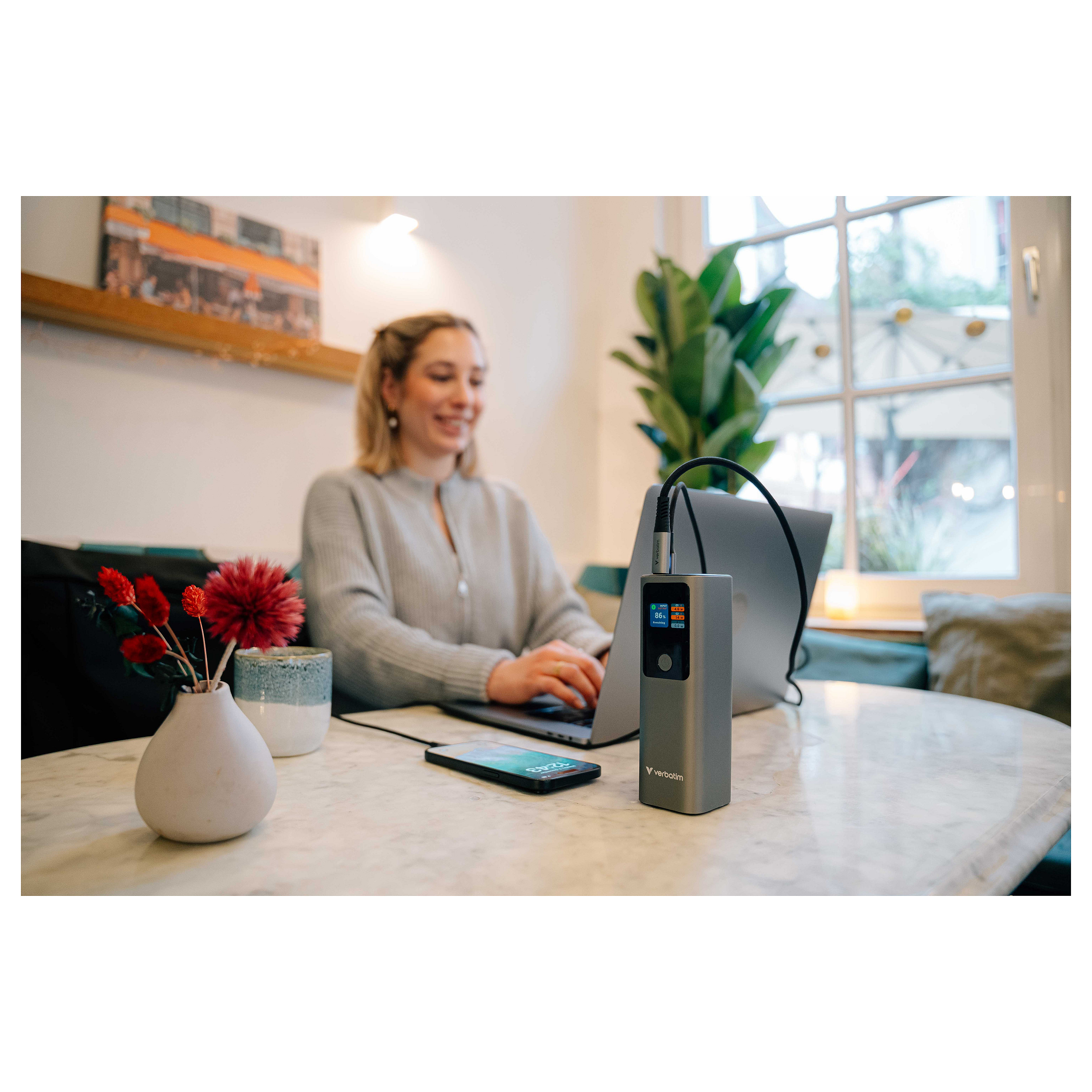 Verbatim Charge ‘n’ Go 27000mAh Powerbank Grey USB-C PD 140W Fast Charging Portable Power Bank Laptop Phone Charger TFT Display - 13