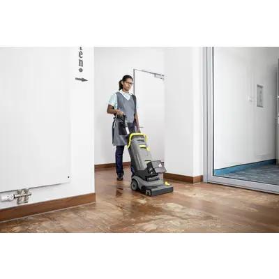 Pastrues Dysheme Kärcher BR 30/4 C Bp / Makinë Larëse & Tharëse / Bateri 36V / 30 cm / Depozita 4 + 4 L / 200 m²/h - Gri/Verdhë - 2