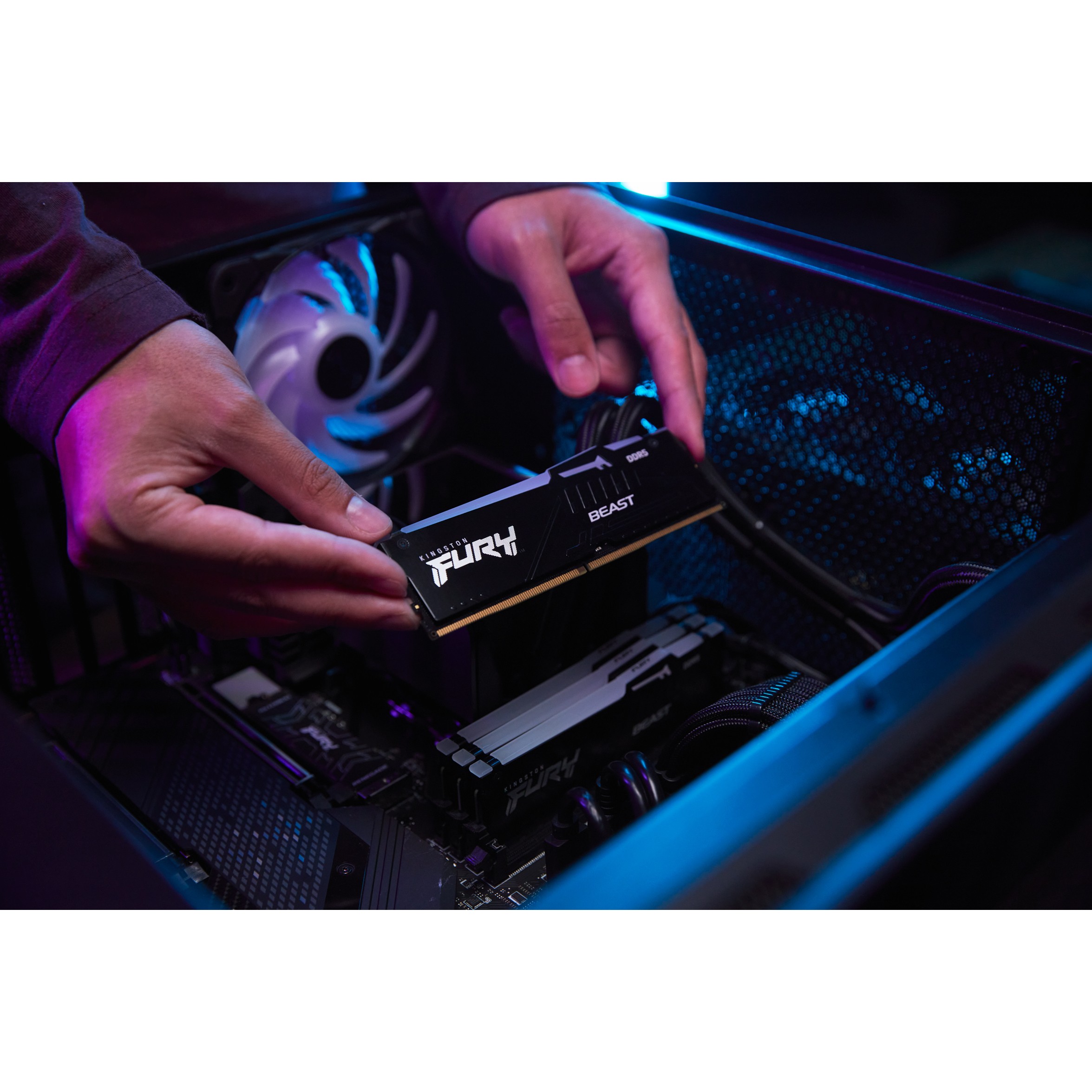 RAM Memorie DDR5 Kingston FURY Beast RGB / 32GB / DIMM / 6000MHz / CL36 / 288-pin - Zezë - 17