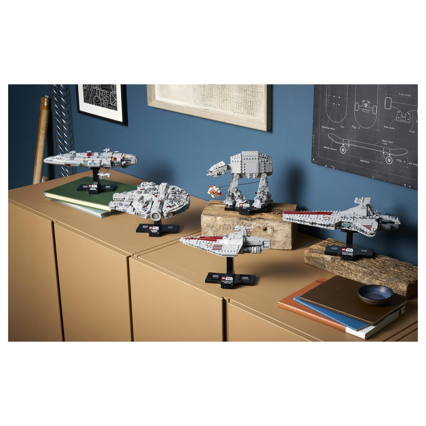 LEGO Star Wars AT-AT 75440 - 26