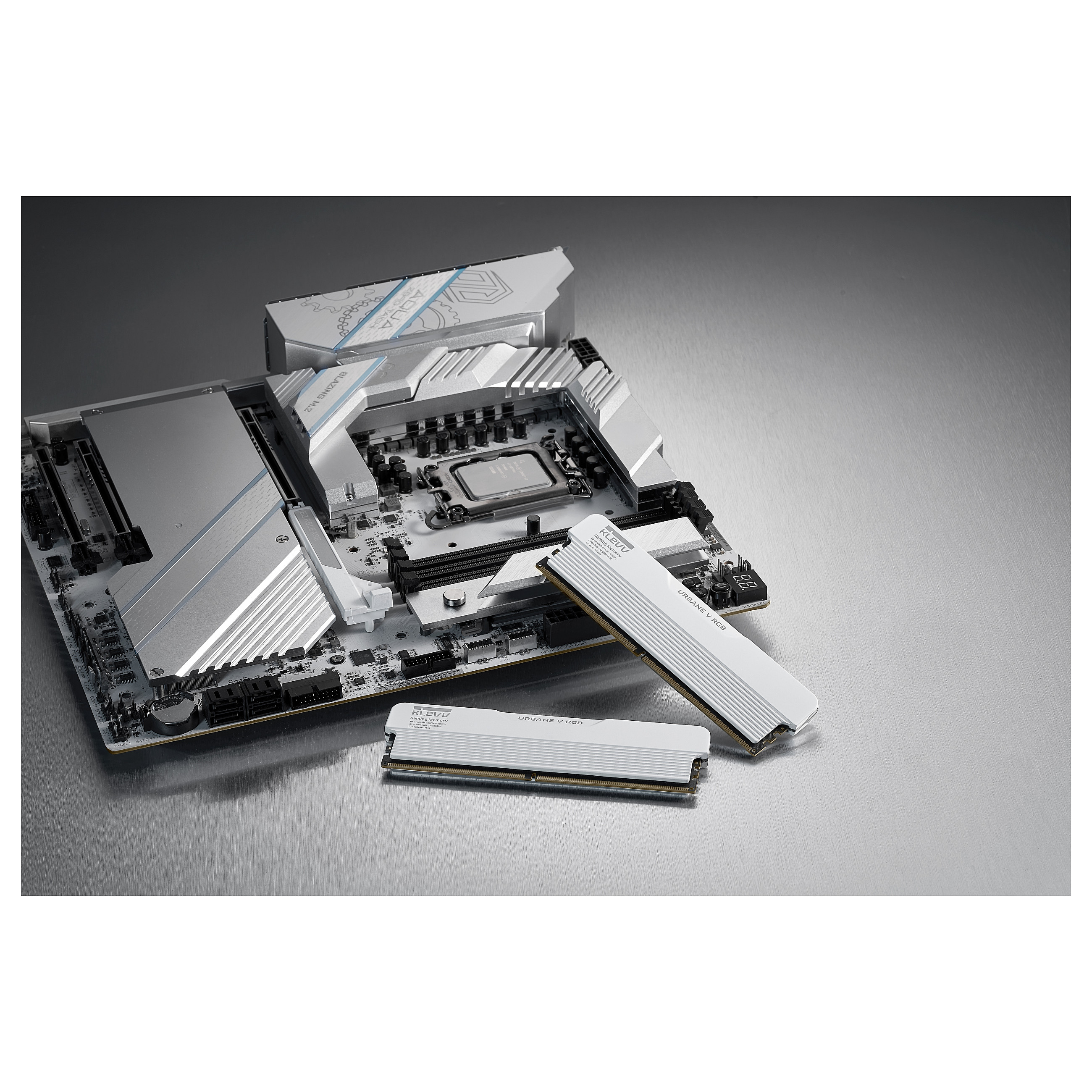 RAM Memorie DDR5 KLEVV Urban V RGB / 32GB (2x16GB) / DIMM / 6000MHz / CL28 - Bardhë - 14
