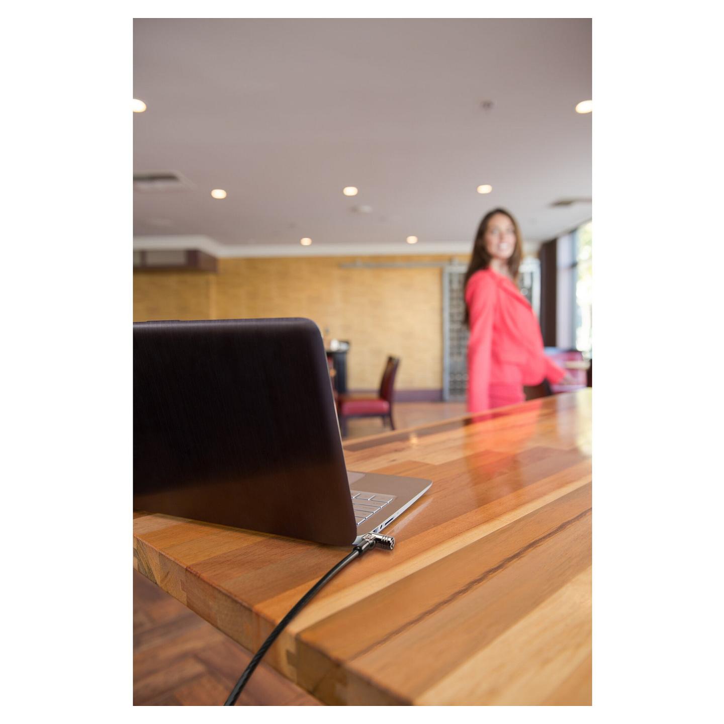 Bravë Sigurie për Laptop Kensington MicroSaver 2.0 K65020EU, Kabllo 1.8m, T-Bar, Kokë 10mm, Me Çelës - Zezë - 5