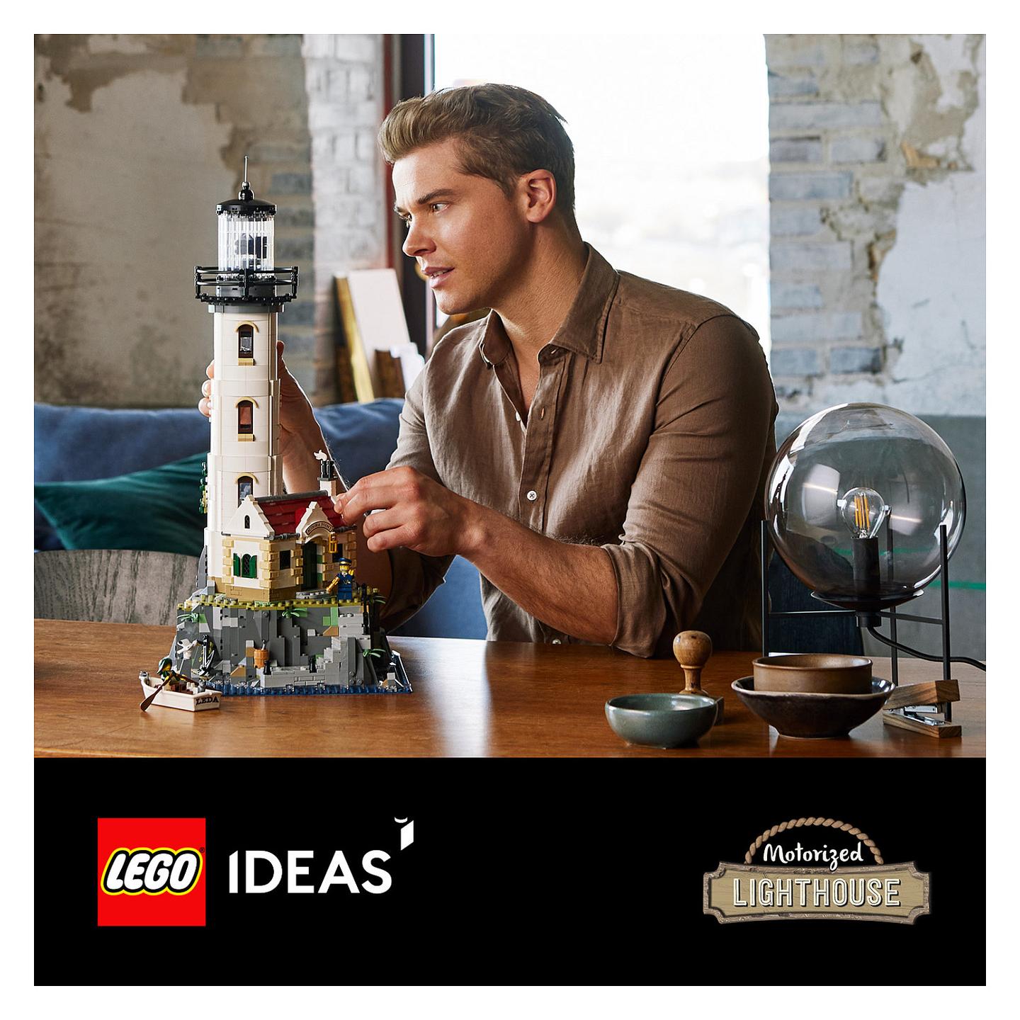 LEGO Ideas Motorised Lighthouse 21335 - 37