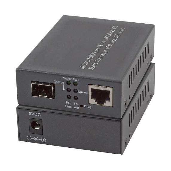 Konvertues Medias EFB Elektronik EL029, 10/100/1000 Mbps, RJ45 në SFP Gigabit - Zezë