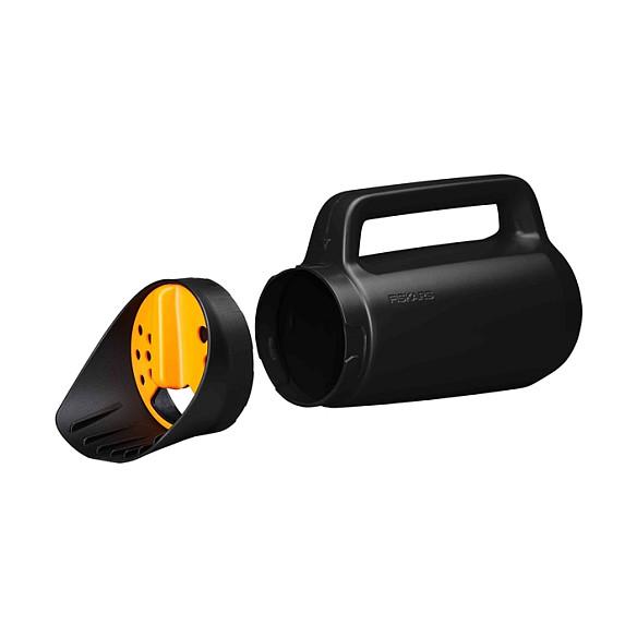 Shpërndarës Manual për Kopsht Fiskars Solid 1057076, 2.3L, 3 Nivele Dozimi - Zezë/Portokalli - 2