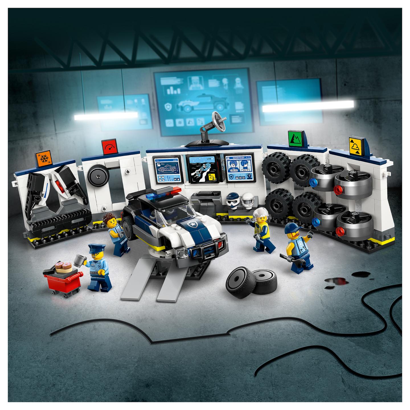 LEGO City Custom Police Car Garage 60457 - 15