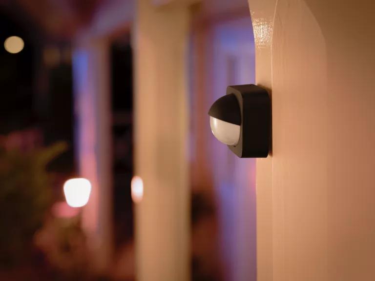 Ndriçues Philips Hue Outdoor Motion Sensor, Sensor Inteligjent i Lëvizjes, Bluetooth, Zigbee, IP54 – Zezë - 3