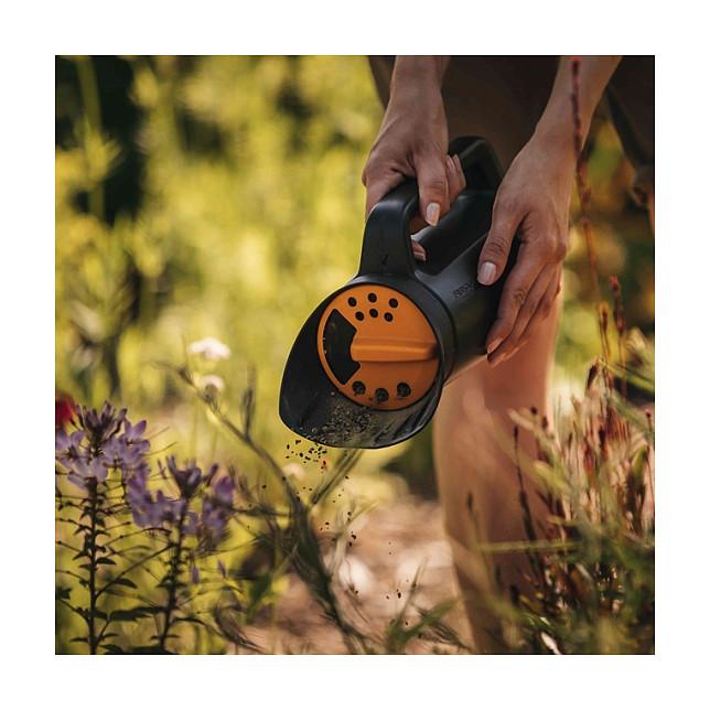 Shpërndarës Manual për Kopsht Fiskars Solid 1057076, 2.3L, 3 Nivele Dozimi - Zezë/Portokalli - 5