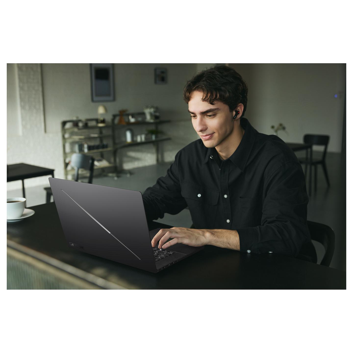 Laptop Gaming ASUS ROG Zephyrus G16 GU606AP-TB069W / Core Ultra 9 386H / 64GB LPDDR5X / 2TB / 16" WQXGA OLED 240Hz / RTX 5070 Ti 12GB - Hiri - 7