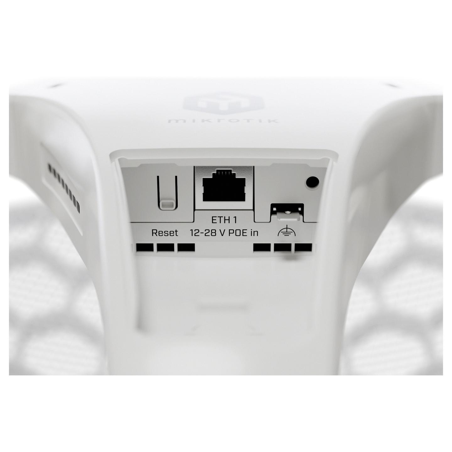 Access Point MikroTik LHG XL 5 ax, Wi-Fi 6, 5GHz, 1200Mbps, Antenë 27dBi, 1× Gigabit Ethernet, PoE Pasiv - Bardhë - 3