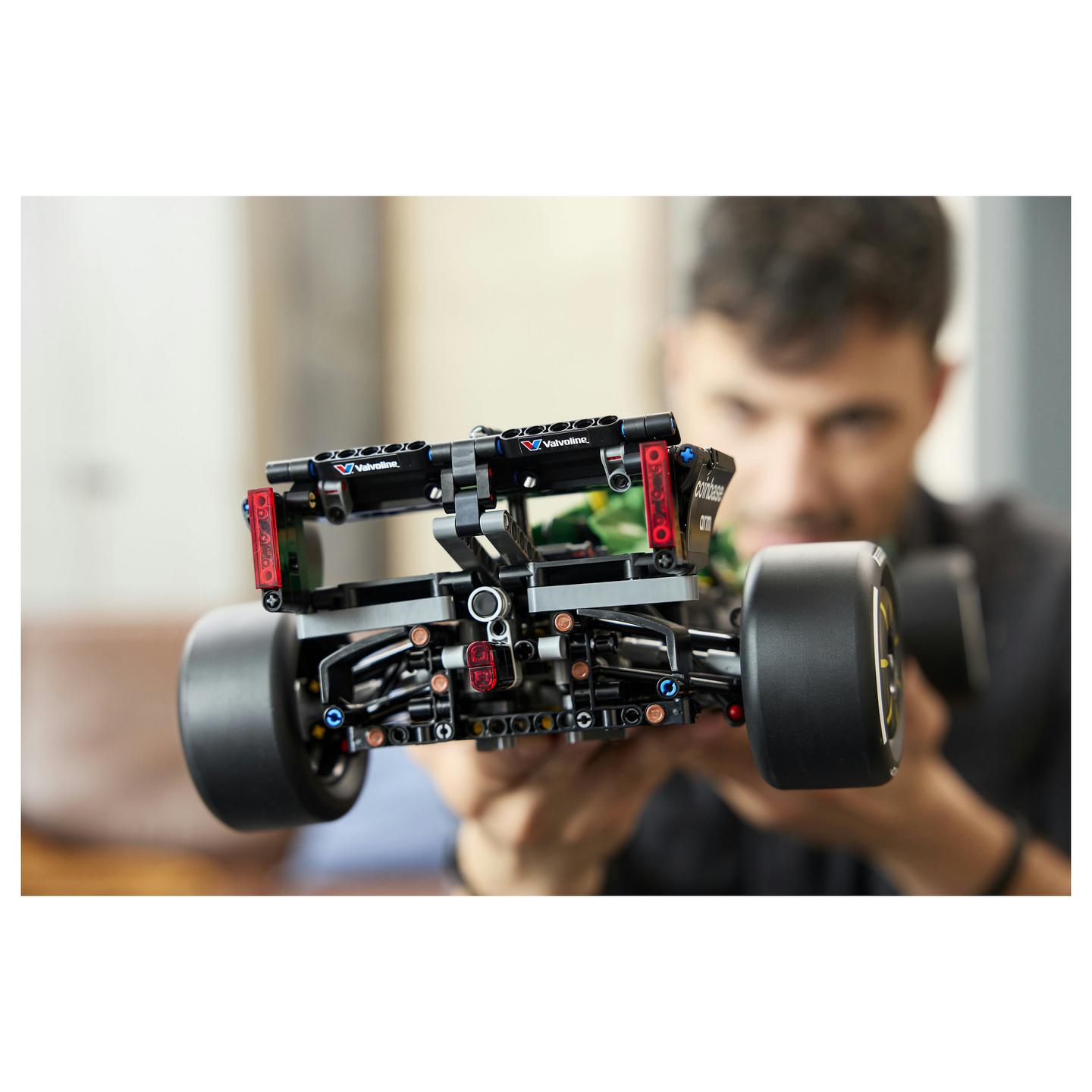 LEGO Technic 42240 - 27