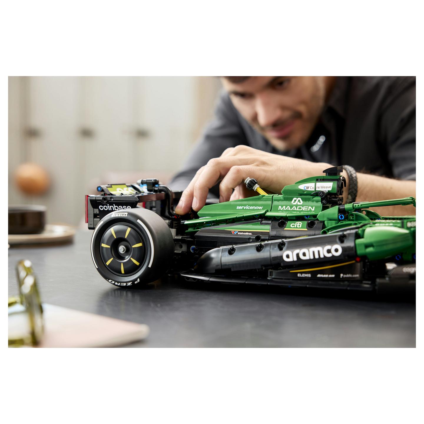 LEGO Technic 42240 - 20