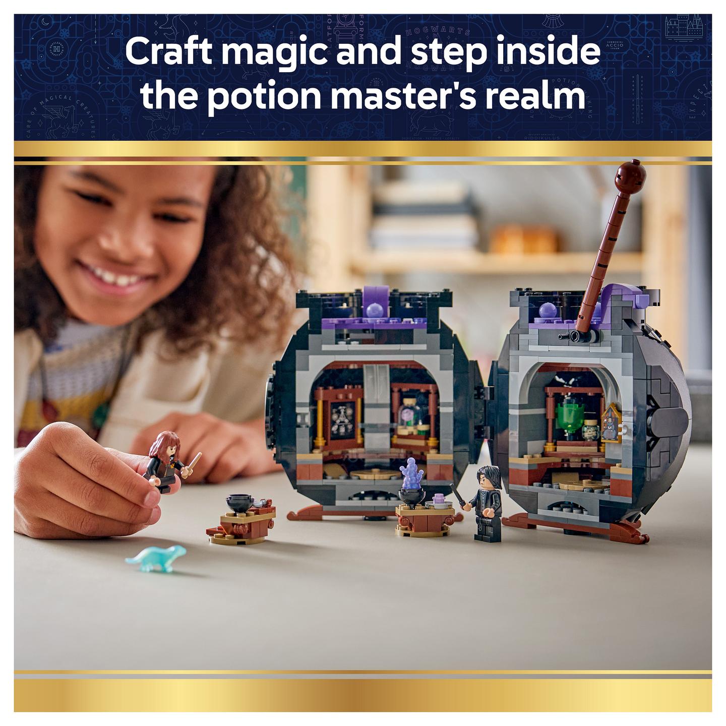 LEGO Harry Potter Cauldron: Secret Potions Classroom 76464 - 23
