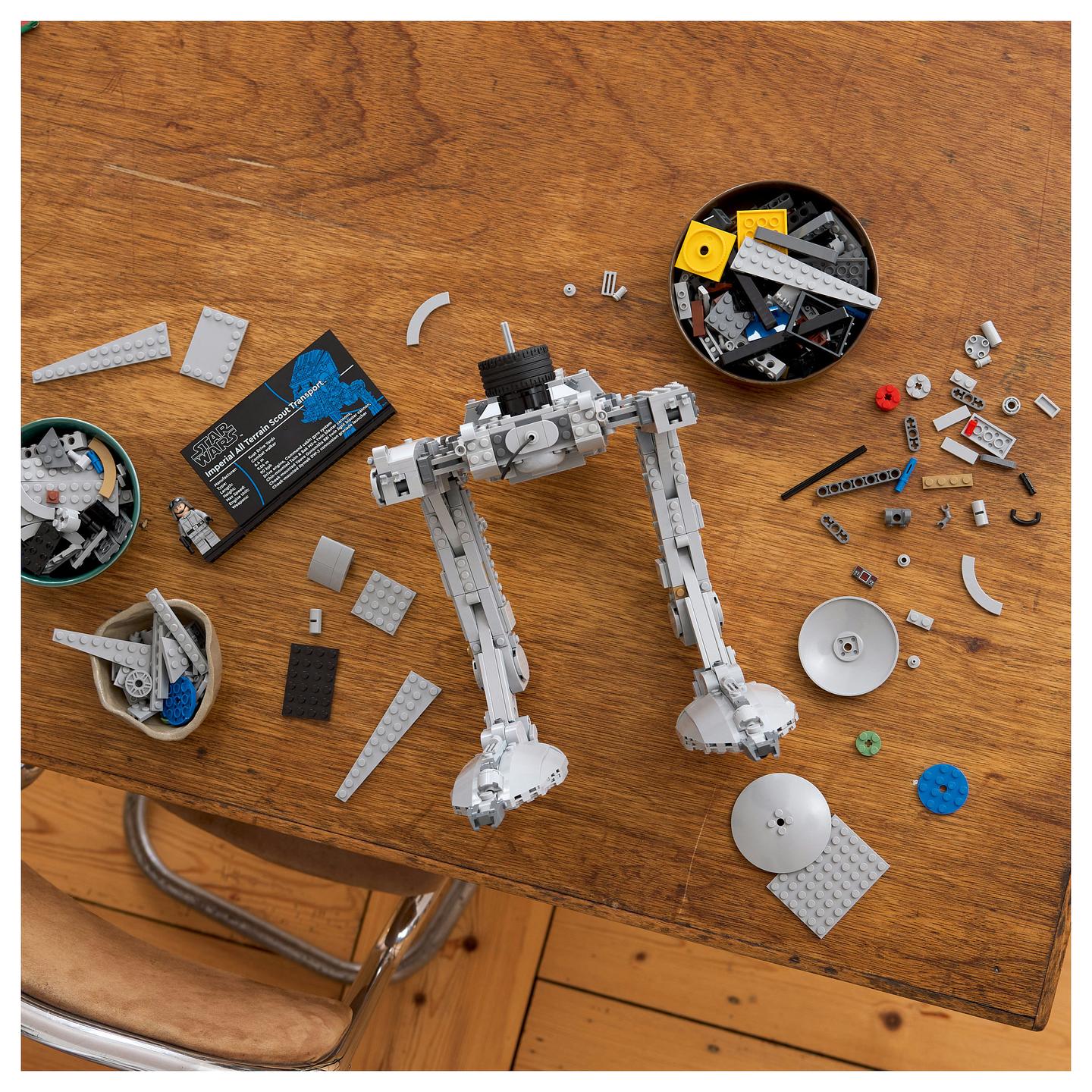 LEGO Star Wars AT-ST Walker - 9