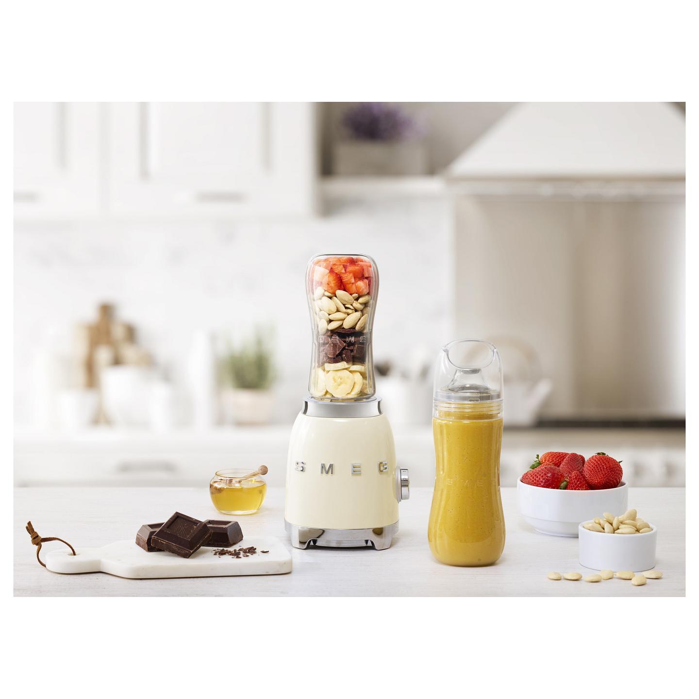 Blender Personal Smeg PBF01CREU, 300W, 2 Shpejtësi, 2 Shishe Tritan Renew nga 600ml - Krem - 3