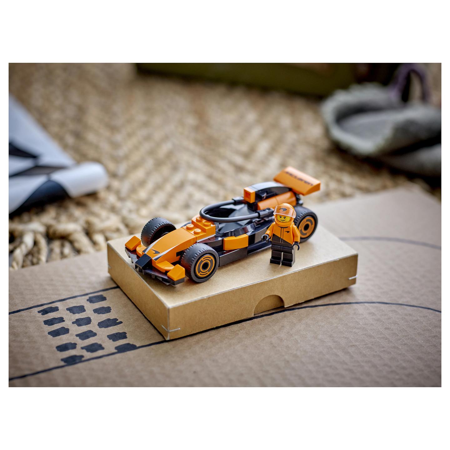 LEGO City F1 Driver with McLaren Race Car 60442 - 22