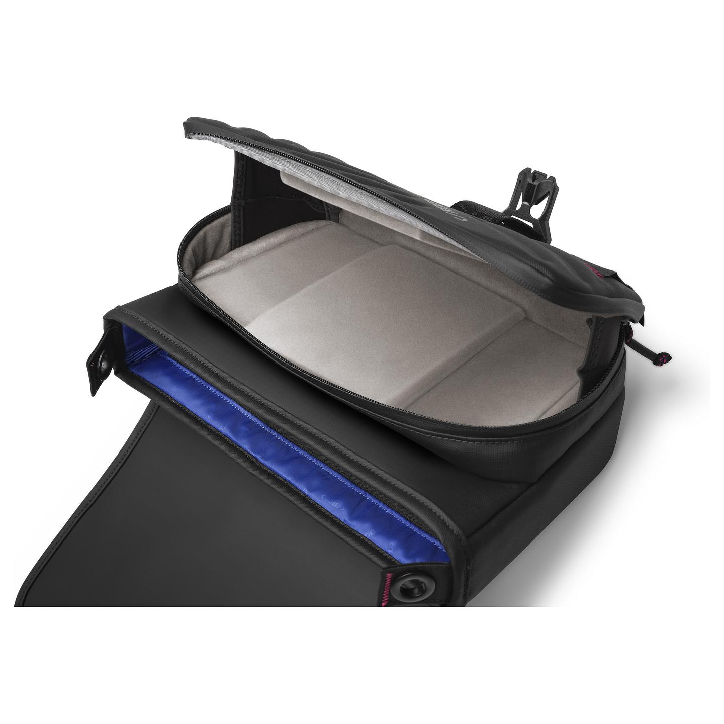 Çantë ASUS ROG SLASH Sling Bag 4.0, BC3004, për ROG Ally, Rezistente ndaj ujit, FIDLOCK, 0.6 kg - Zezë - 11