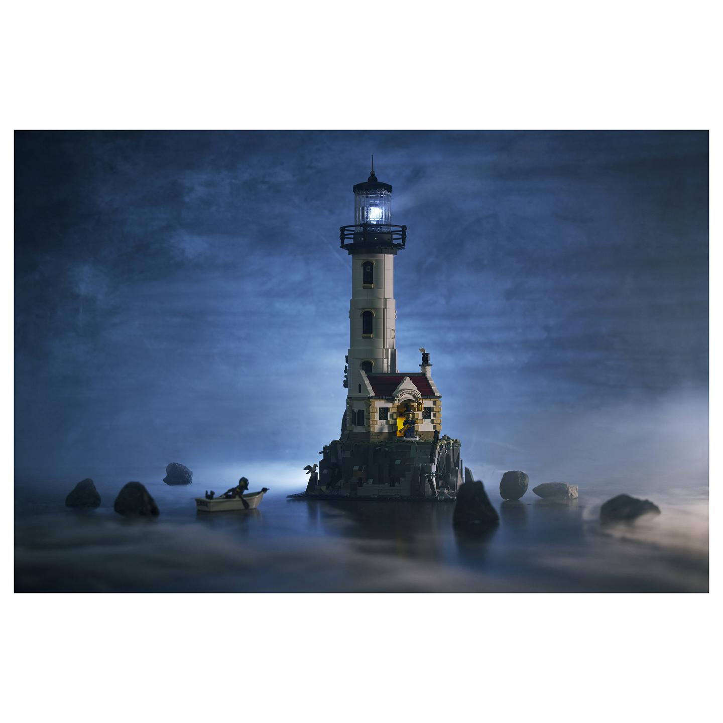LEGO Ideas Motorised Lighthouse 21335 - 33