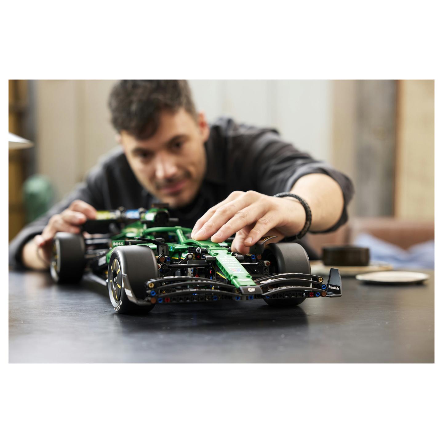 LEGO Technic 42240 - 23