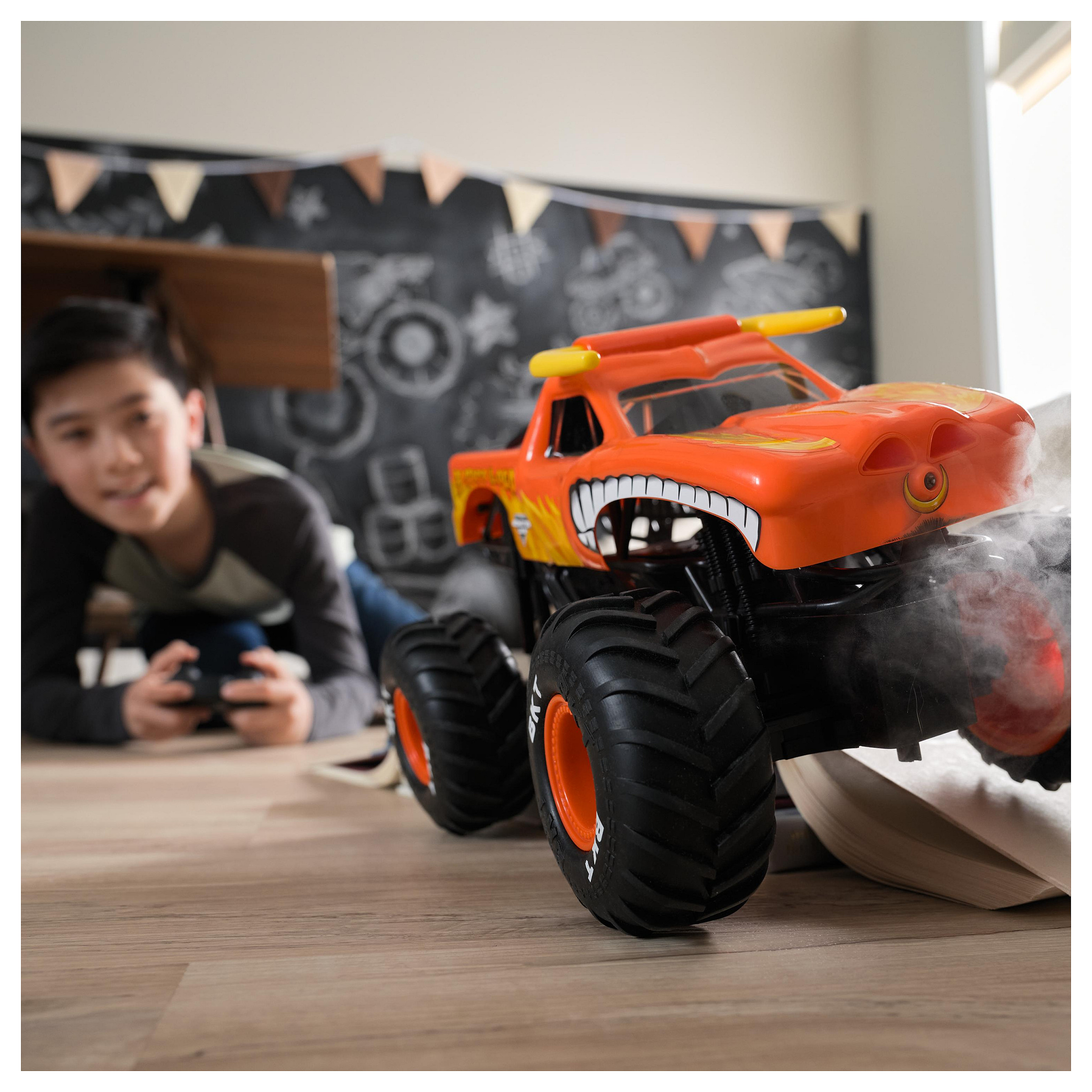 Lodra Spin Master Monster Jam El Toro Loco RC Monster Truck â 1:15 Scale / 2.4 GHz / Smoke Effects / Dual Joystick - ZezĂ«/Portokalli - 2
