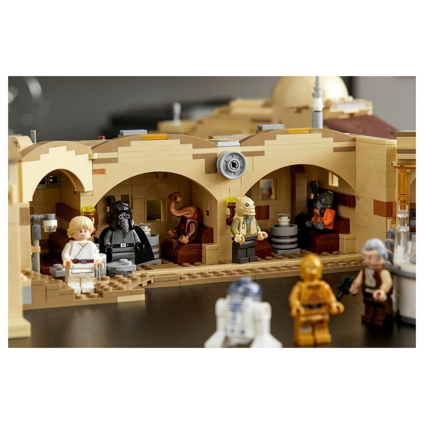 LEGO Star Wars Mos Eisley Cantina 75290 - 21