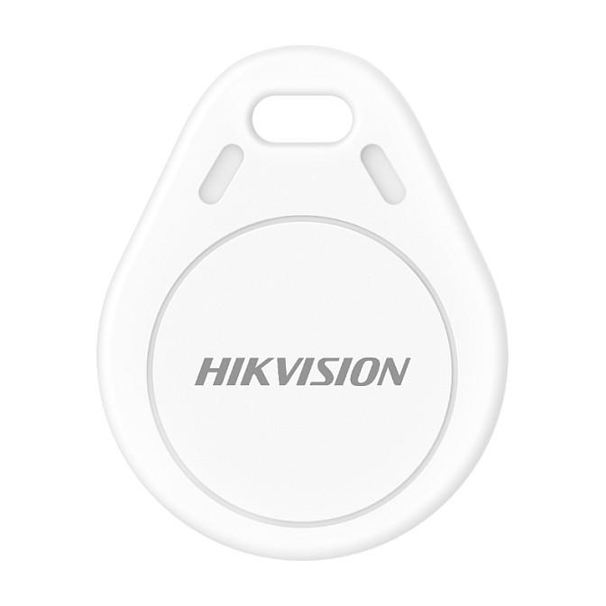 Tag RFID Hikvision DS-PT-M1, MIFARE, 13.56 MHz, 41 × 32 × 3.5 mm - Bardhë