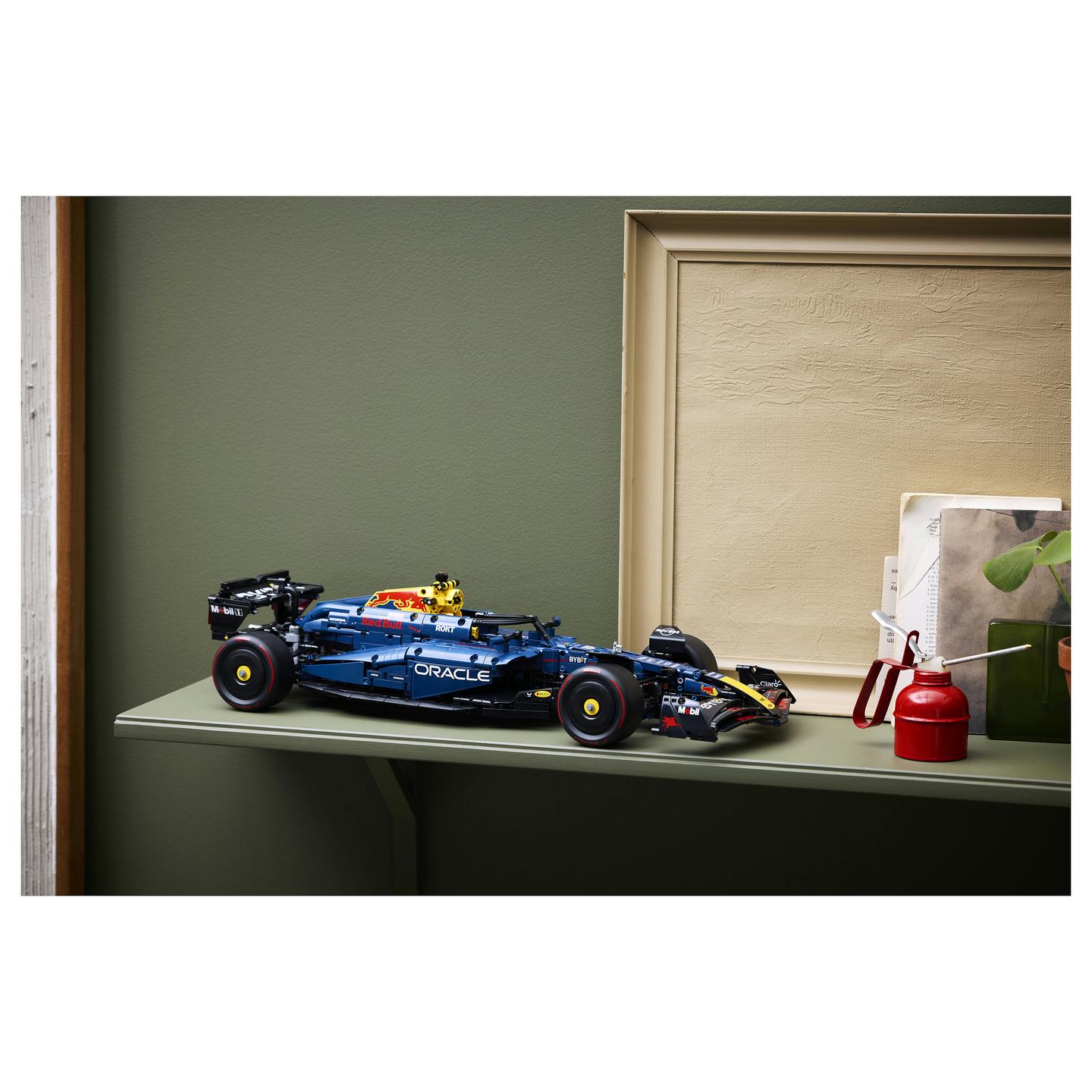 LEGO Technic Oracle Red Bull Racing RB20 F1 Race Car 42206 - 17